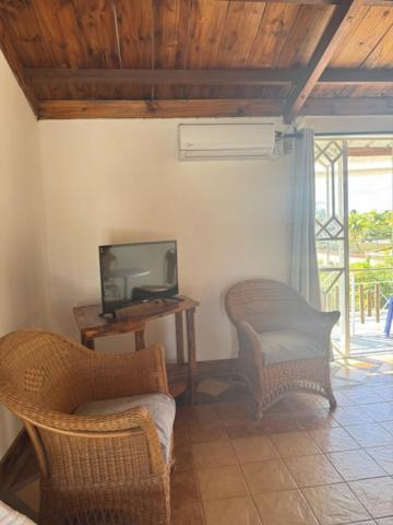 מלון Pointe d'Esny Chez Henri מראה חיצוני תמונה